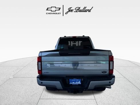 Used 2022 Ford F250 Platinum w/ FX4 Off-Road Package AWD/4WD image 8