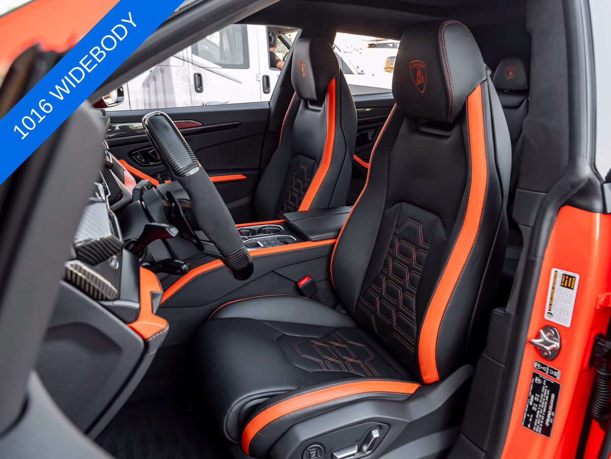 Used 2025 Lamborghini Urus SE AWD/4WD image 14