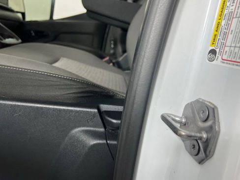 Used 2023 Ford Transit 350 XLT image 23