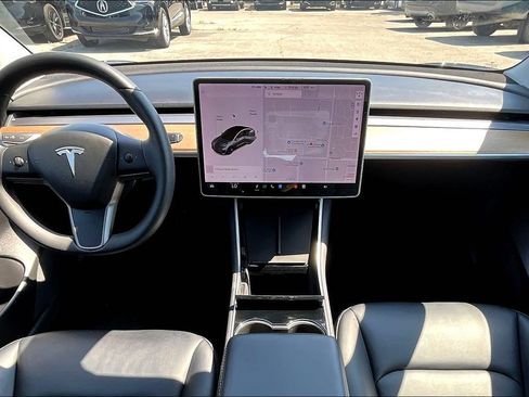 Used 2020 Tesla Model 3 Standard Range Plus RWD image 15