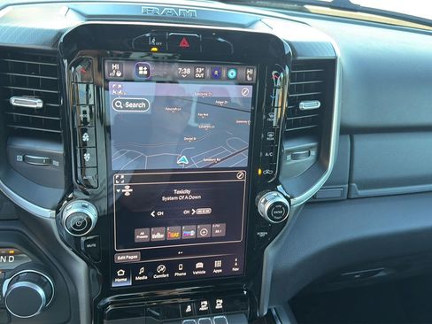 New 2026 RAM 1500 Big Horn AWD/4WD image 18