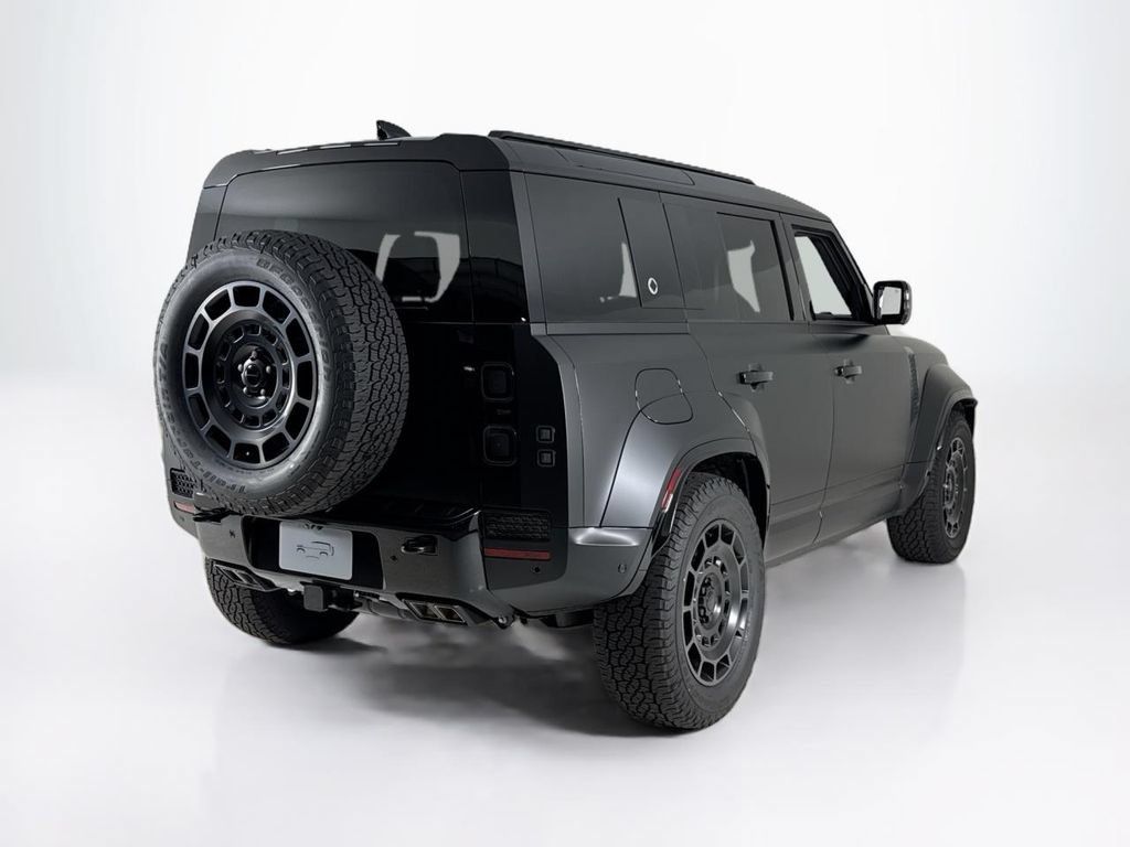 New 2026 Land Rover Defender 110 OCTA AWD/4WD image 5