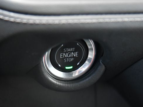 Used 2025 Chevrolet Tahoe LT image 37