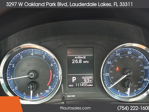 Used 2018 Toyota Corolla LE FWD image 42