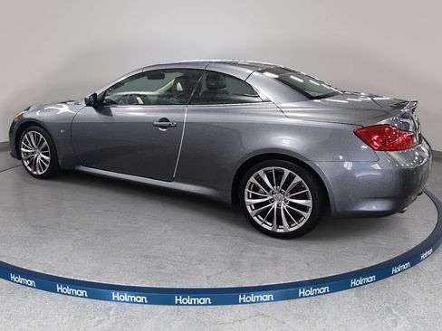 Used 2014 INFINITI Q60 Convertible w/ Premium Package RWD image 9