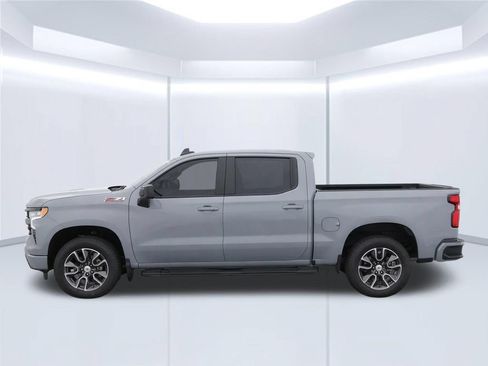 Used 2024 Chevrolet Silverado 1500 RST AWD/4WD image 9