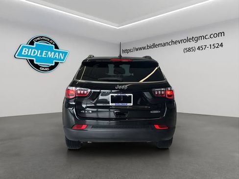 Used 2024 Jeep Compass Latitude AWD/4WD image 7