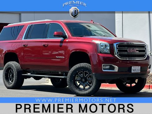 Used 2018 GMC Yukon XL SLE w/ SLE Value Package AWD/4WD image 1