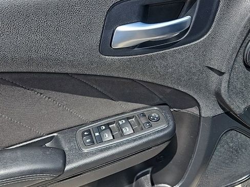 Used 2022 Dodge Charger R/T w/ Blacktop Package image 11