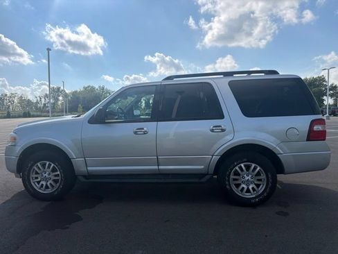 Used 2011 Ford Expedition XLT AWD/4WD image 16