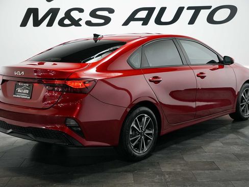 Used 2023 Kia Forte LXS FWD image 5