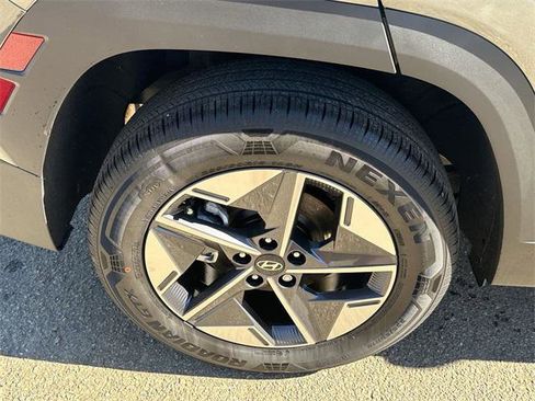 New 2025 Hyundai Tucson SEL image 17