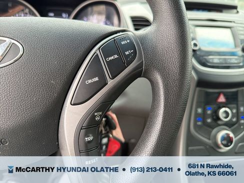Used 2015 Hyundai Elantra SE w/ Option Group 02 FWD image 21