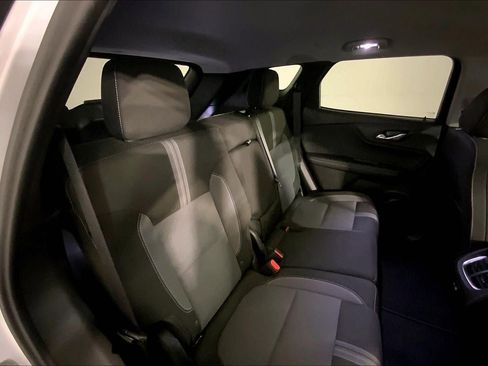 Used 2025 Chevrolet Blazer LT image 23