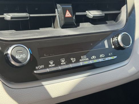 Used 2024 Toyota Corolla LE FWD image 20