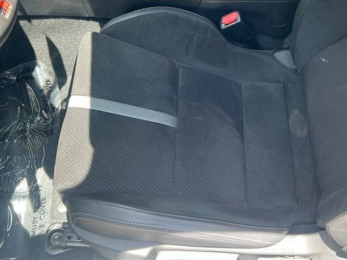 Used 2026 Toyota GR86 Premium w/ ALL Weather Mat Package (TMS) RWD image 19