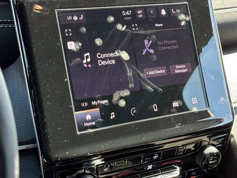 New 2025 Jeep Grand Cherokee Altitude image 15