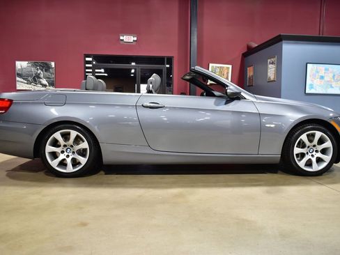 Used 2008 BMW 335i Convertible w/ Cold Weather Pkg image 13