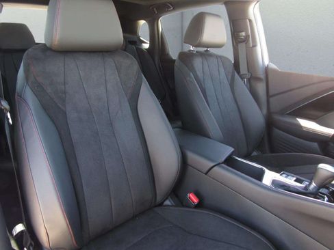 Certified 2025 Acura ADX A-Spec FWD image 11