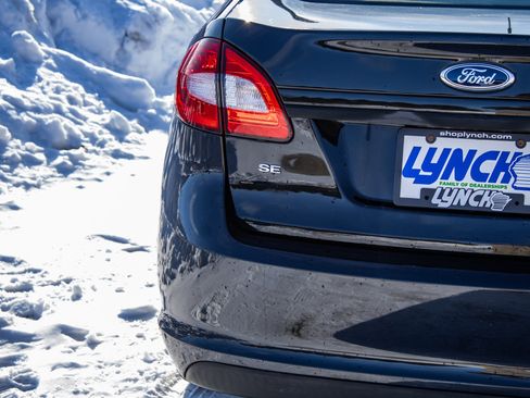 Used 2013 Ford Fiesta SE w/ Moon & Mood Pkg image 9