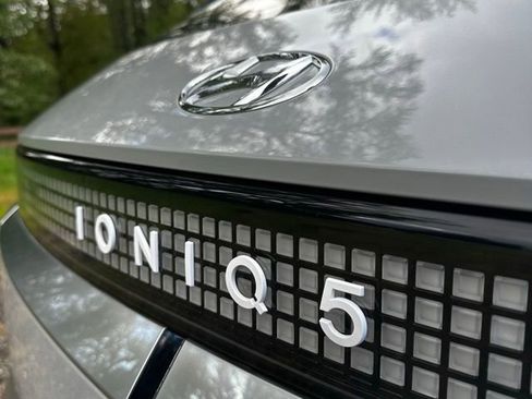 Certified 2023 Hyundai Ioniq 5 Limited AWD/4WD image 11
