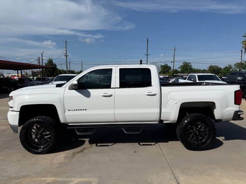 Used 2017 Chevrolet Silverado 1500 W/T RWD image 7