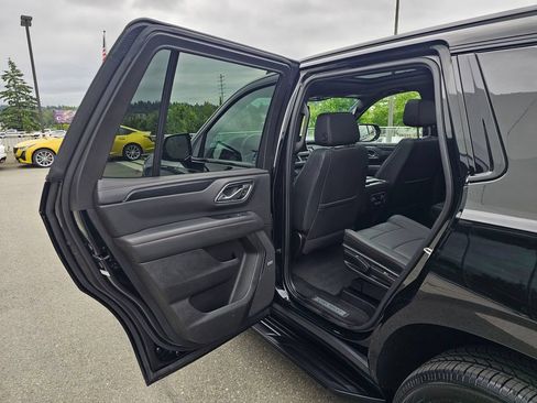 Used 2024 Chevrolet Tahoe RST w/ Luxury Package AWD/4WD image 16