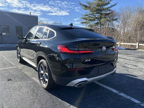 Used 2023 BMW X4 xDrive30i w/ Premium Package image 4