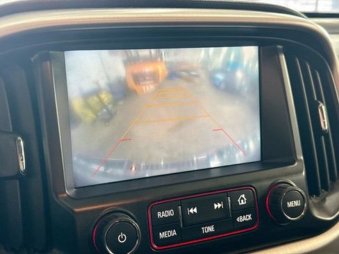 Used 2015 GMC Canyon SLT w/ Driver Alert Package AWD/4WD image 14