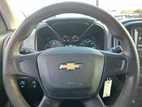 Used 2017 Chevrolet Colorado W/T w/ Custom Special Edition image 18