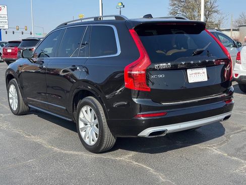 Used 2017 Volvo XC90 T6 Momentum w/ Vision Package image 7