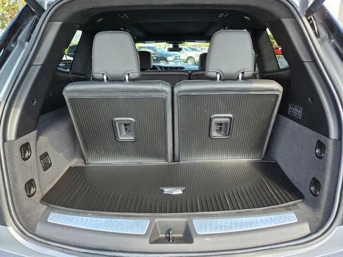 Used 2025 Cadillac XT6 Premium Luxury w/ Platinum Package AWD/4WD image 18