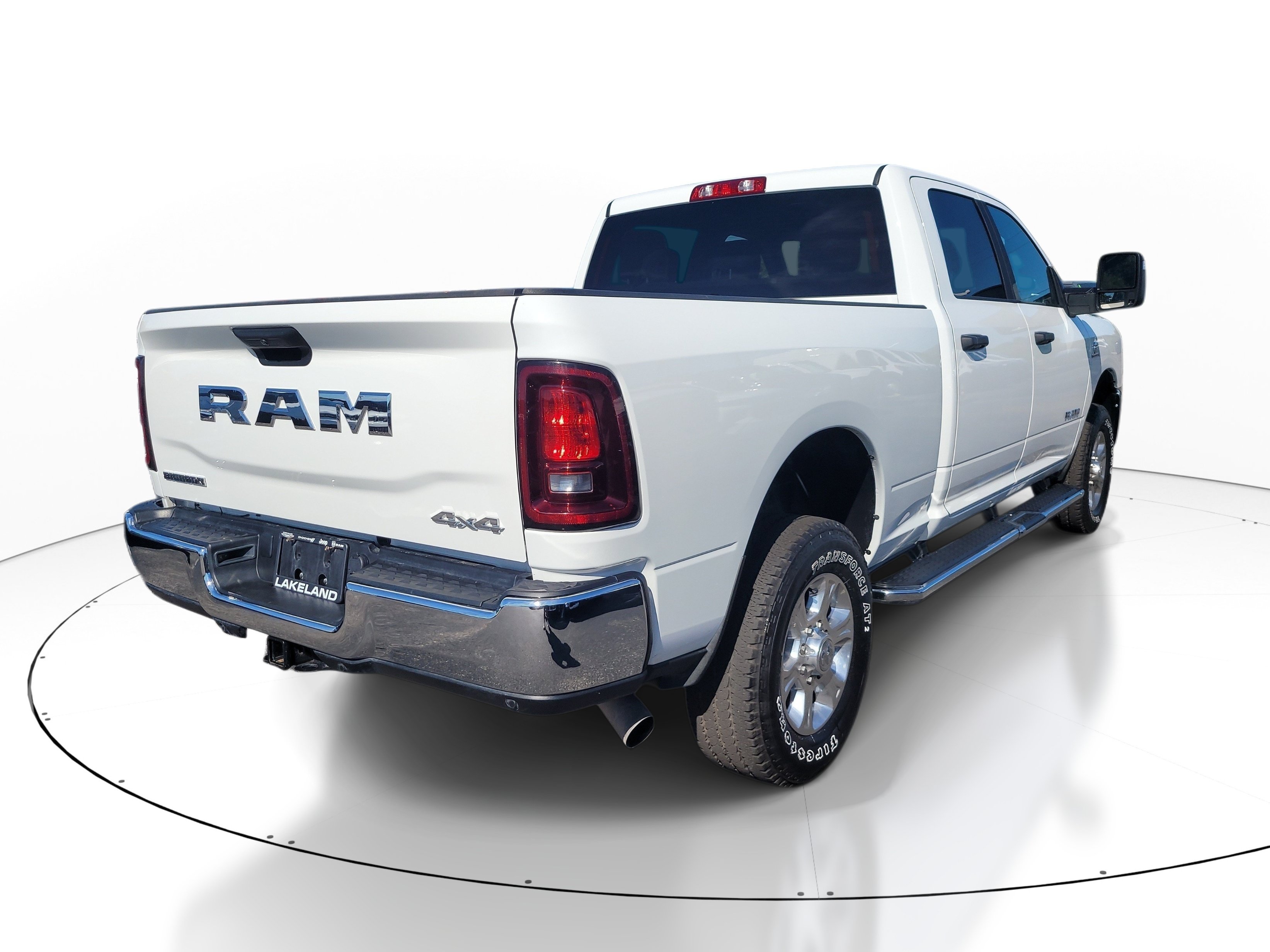 Used 2025 RAM 2500 Big Horn AWD/4WD image 4