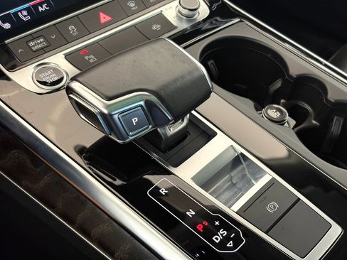 Certified 2022 Audi Q8 Premium Plus image 17