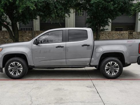 Used 2022 Chevrolet Colorado Z71 w/ Safety Package AWD/4WD image 20