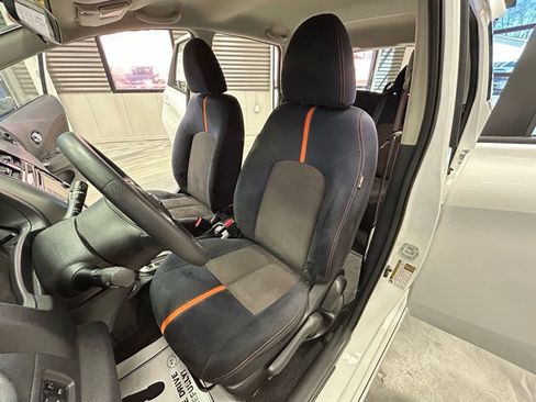 Used 2015 Nissan Versa Note SR w/ SR Convenience Package image 8