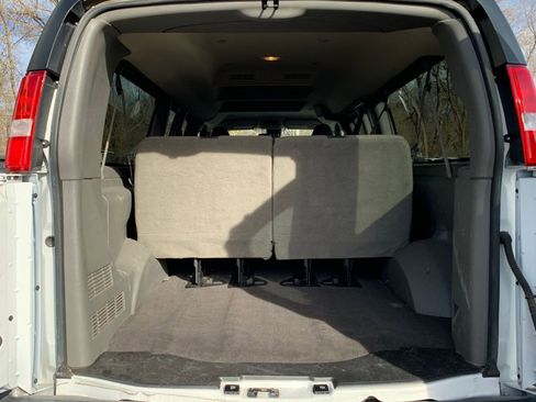 Used 2024 Chevrolet Express 3500 LT w/ LT Preferred Equipment Group image 29