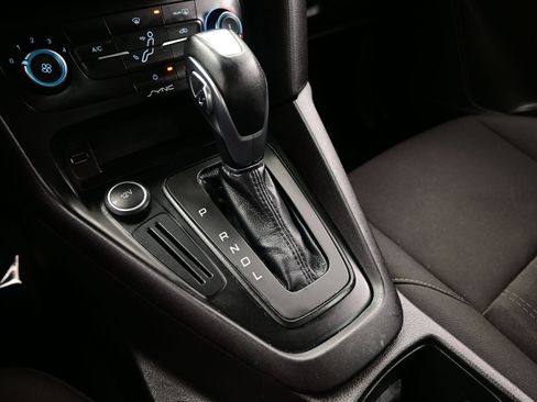 Used 2015 Ford Focus SE image 21