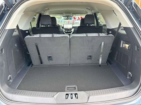 New 2026 Ford Explorer Active w/ Active Comfort Package image 10