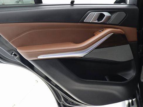 Used 2019 BMW X5 xDrive40i w/ Premium Package image 40