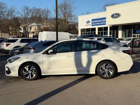 Used 2023 Subaru Legacy Premium image 7