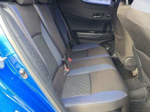 Used 2021 Toyota C-HR XLE image 10