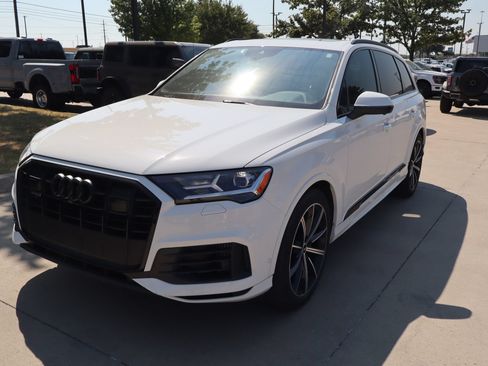 Used 2021 Audi Q7 3.0T Premium Plus AWD/4WD image 8