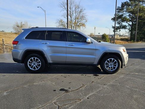 Used 2016 Jeep Grand Cherokee Limited w/ Luxury Group II image 13