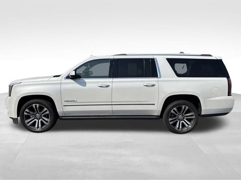 Used 2018 GMC Yukon XL Denali w/ Denali Ultimate Package AWD/4WD image 2
