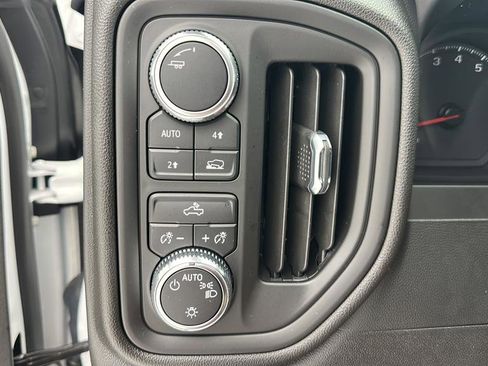 Used 2023 GMC Sierra 1500 Pro w/ Pro Value Package AWD/4WD image 23