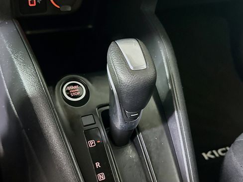 Used 2024 Nissan Kicks S image 23