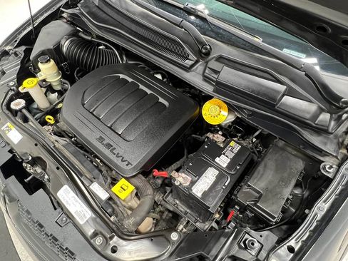 Used 2019 Dodge Grand Caravan GT image 26
