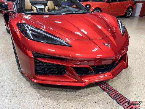 Used 2025 Chevrolet Corvette E-Ray AWD/4WD image 59