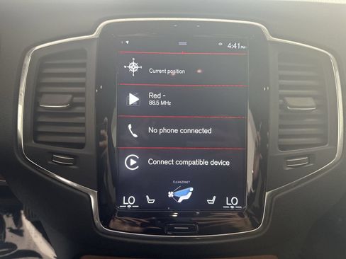 Used 2021 Volvo XC90 T6 Momentum w/ Climate Package AWD/4WD image 16